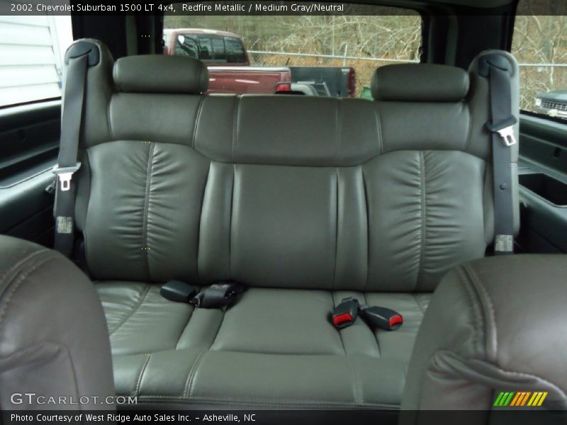 Redfire Metallic / Medium Gray/Neutral 2002 Chevrolet Suburban 1500 LT 4x4