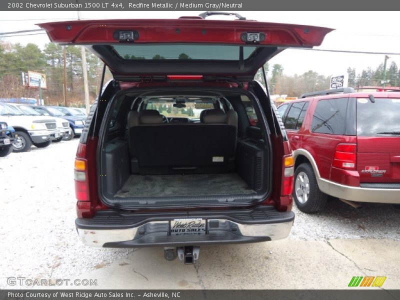 Redfire Metallic / Medium Gray/Neutral 2002 Chevrolet Suburban 1500 LT 4x4