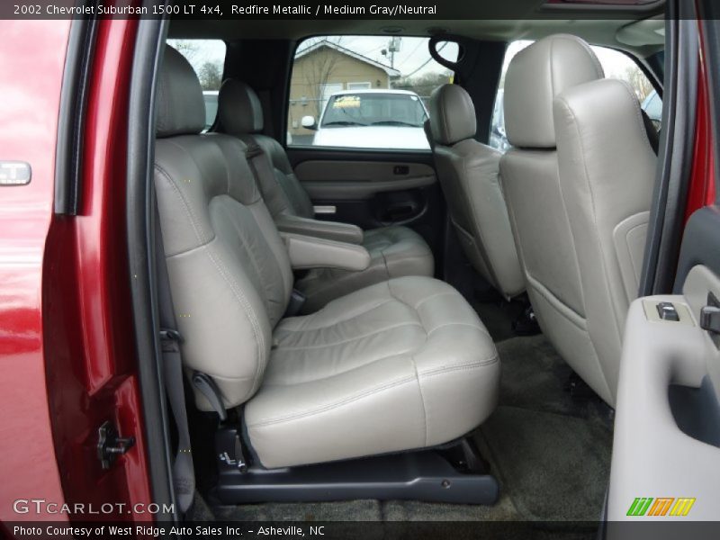 Redfire Metallic / Medium Gray/Neutral 2002 Chevrolet Suburban 1500 LT 4x4