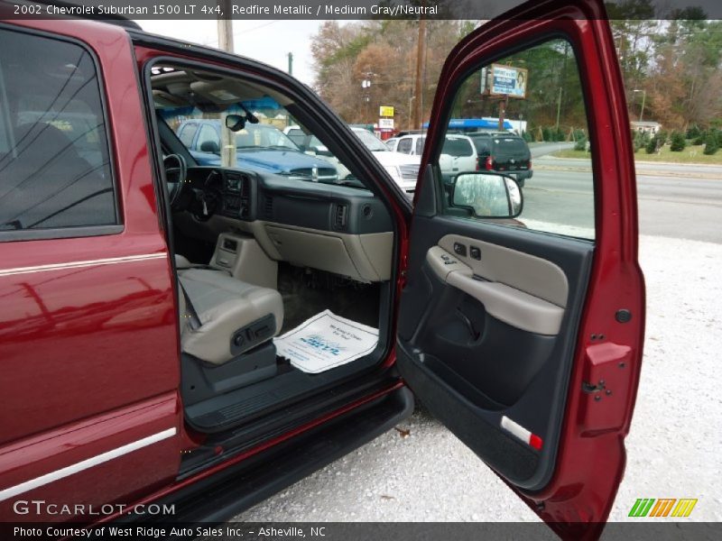 Redfire Metallic / Medium Gray/Neutral 2002 Chevrolet Suburban 1500 LT 4x4