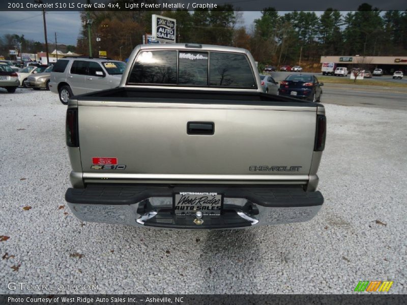 Light Pewter Metallic / Graphite 2001 Chevrolet S10 LS Crew Cab 4x4