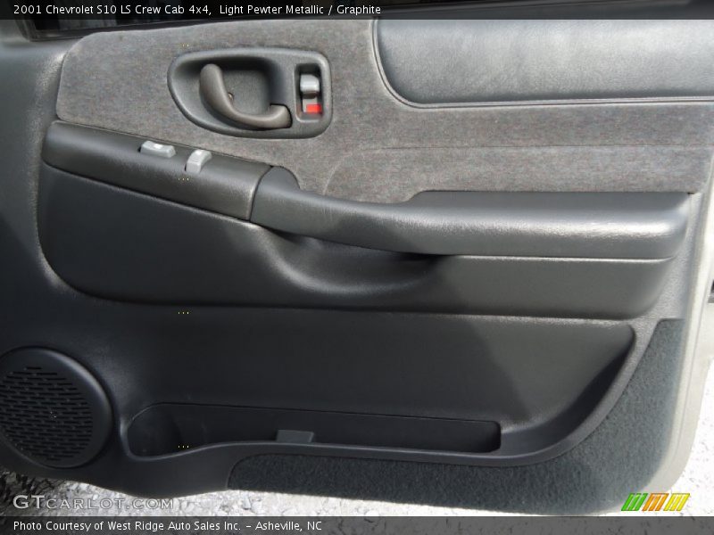 Light Pewter Metallic / Graphite 2001 Chevrolet S10 LS Crew Cab 4x4