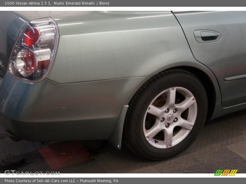 Mystic Emerald Metallic / Blond 2006 Nissan Altima 2.5 S