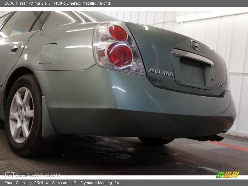 Mystic Emerald Metallic / Blond 2006 Nissan Altima 2.5 S