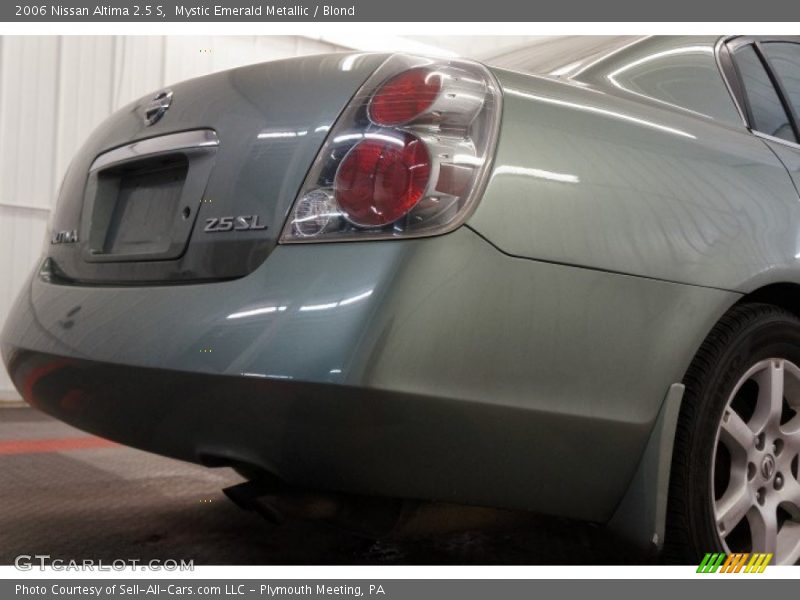 Mystic Emerald Metallic / Blond 2006 Nissan Altima 2.5 S