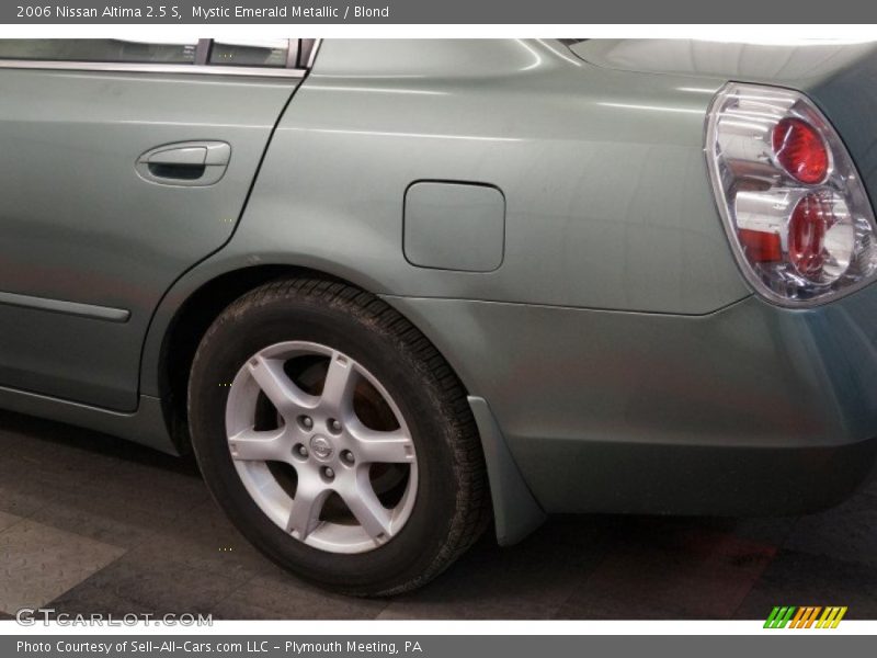 Mystic Emerald Metallic / Blond 2006 Nissan Altima 2.5 S