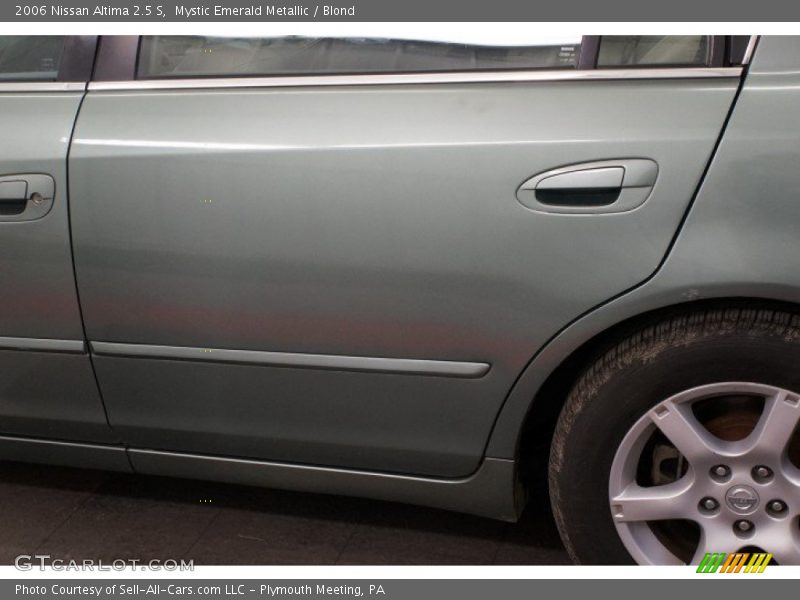 Mystic Emerald Metallic / Blond 2006 Nissan Altima 2.5 S