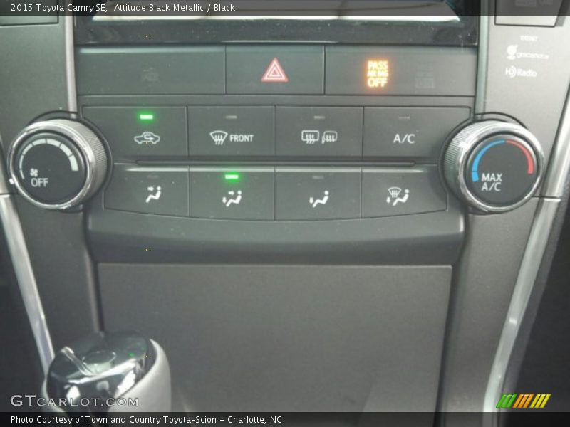 Attitude Black Metallic / Black 2015 Toyota Camry SE