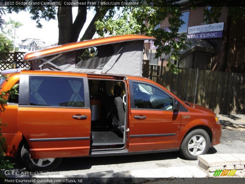 Copperhead Pearl / Black/Light Graystone 2012 Dodge Grand Caravan SE
