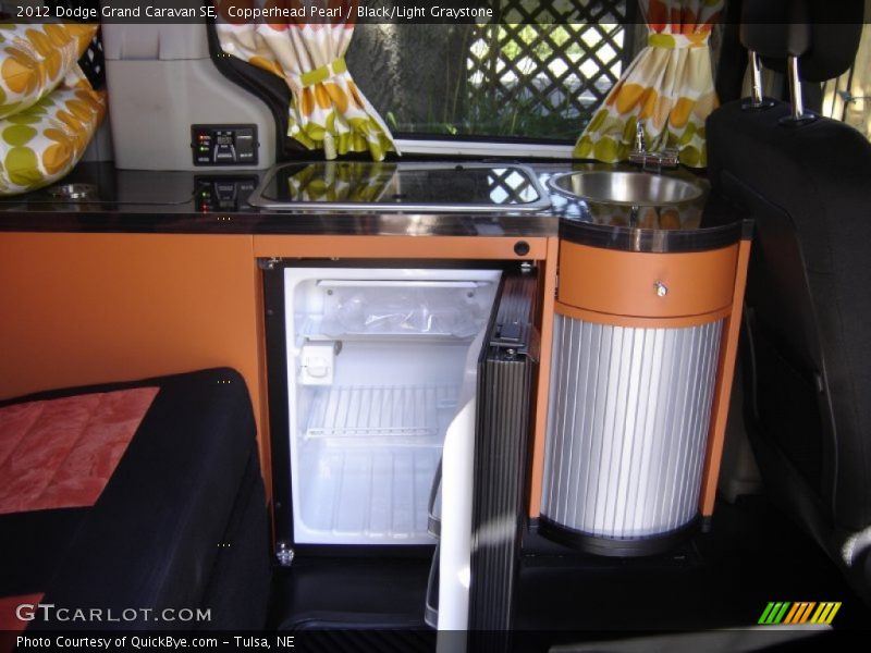 Copperhead Pearl / Black/Light Graystone 2012 Dodge Grand Caravan SE