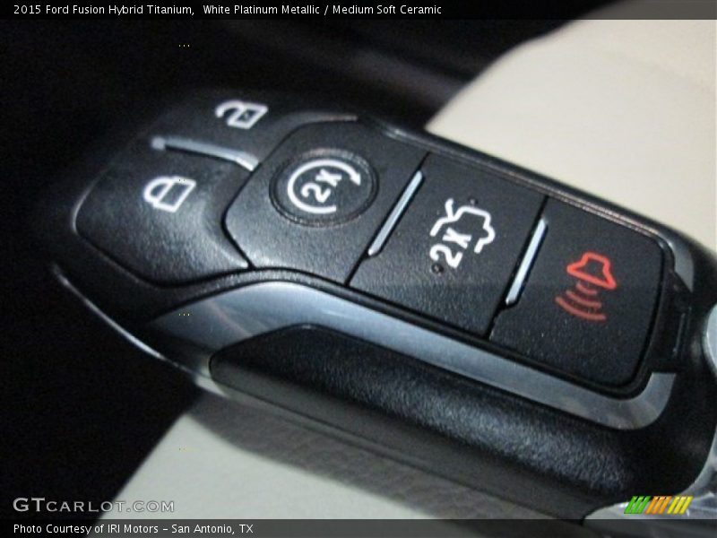 Keys of 2015 Fusion Hybrid Titanium