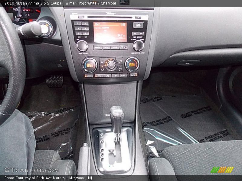 Winter Frost White / Charcoal 2010 Nissan Altima 2.5 S Coupe