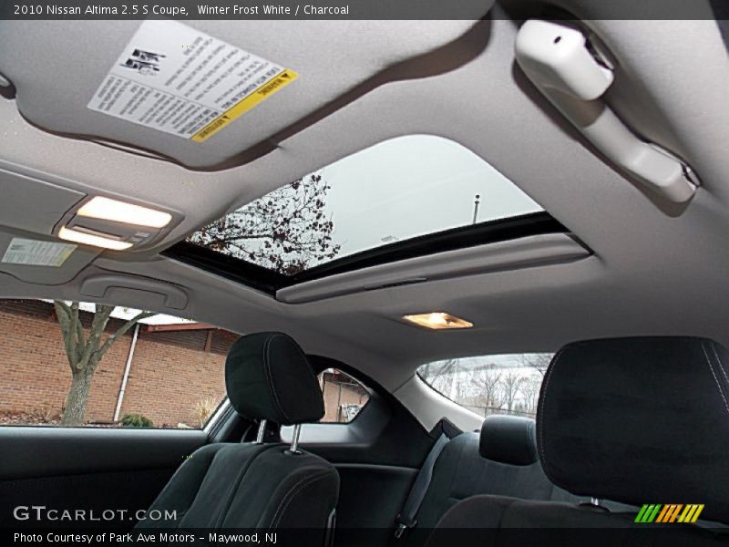 Winter Frost White / Charcoal 2010 Nissan Altima 2.5 S Coupe