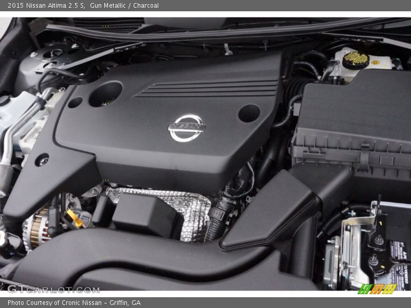 Gun Metallic / Charcoal 2015 Nissan Altima 2.5 S