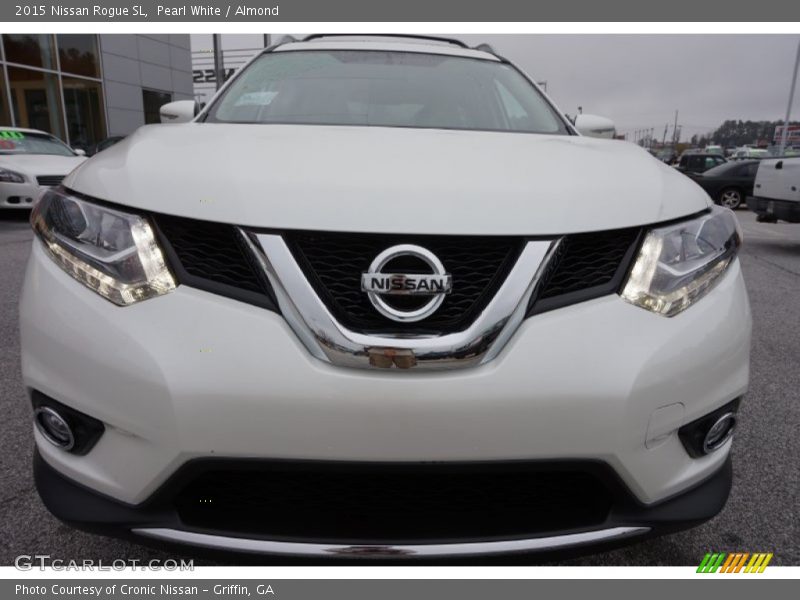 Pearl White / Almond 2015 Nissan Rogue SL