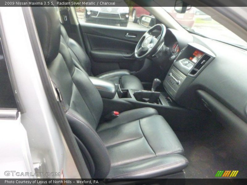 Radiant Silver Metallic / Charcoal 2009 Nissan Maxima 3.5 S