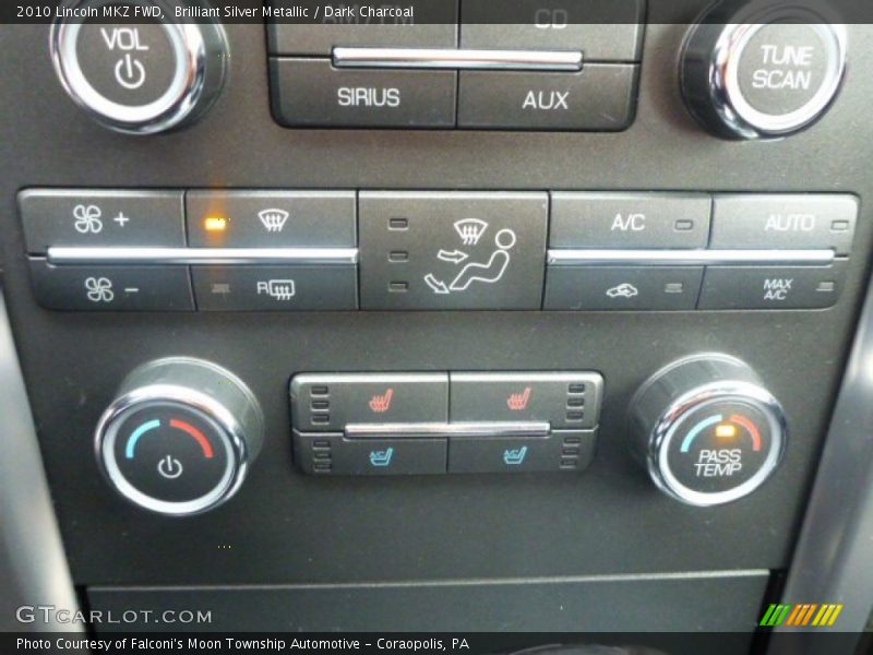 Brilliant Silver Metallic / Dark Charcoal 2010 Lincoln MKZ FWD