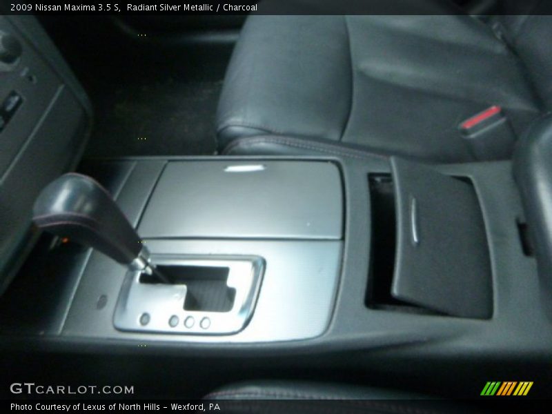 Radiant Silver Metallic / Charcoal 2009 Nissan Maxima 3.5 S
