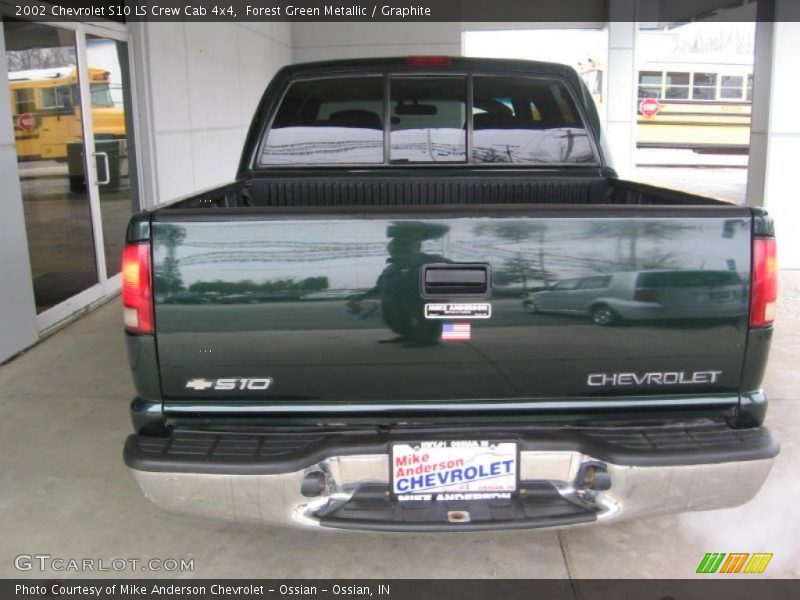 Forest Green Metallic / Graphite 2002 Chevrolet S10 LS Crew Cab 4x4