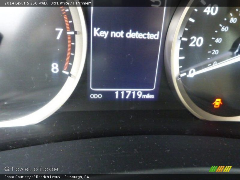 Ultra White / Parchment 2014 Lexus IS 250 AWD