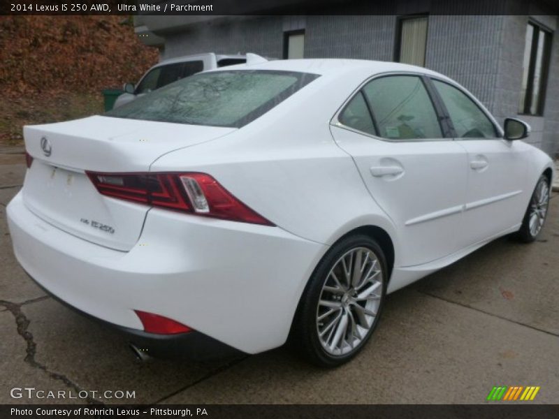 Ultra White / Parchment 2014 Lexus IS 250 AWD