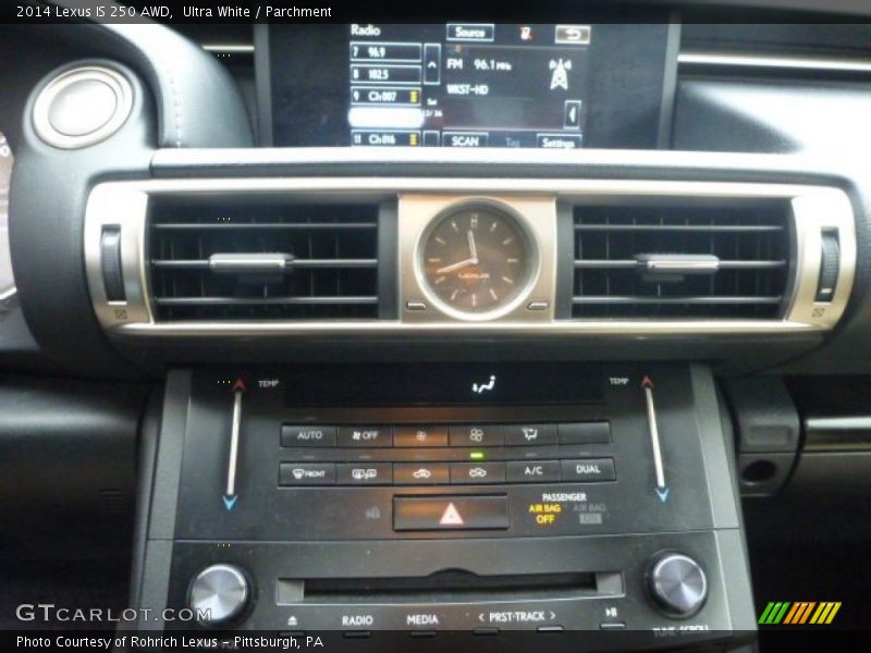 Ultra White / Parchment 2014 Lexus IS 250 AWD