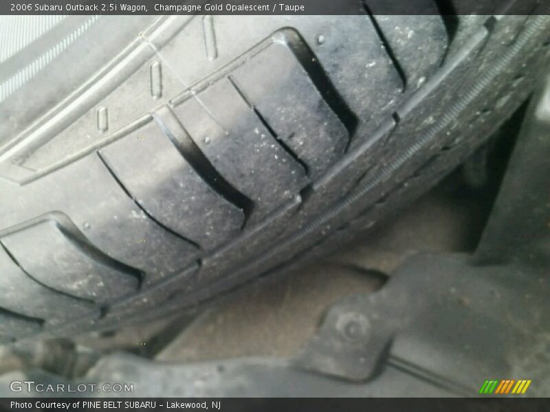 Champagne Gold Opalescent / Taupe 2006 Subaru Outback 2.5i Wagon