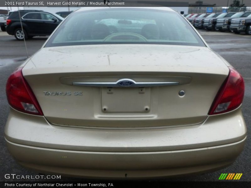 Harvest Gold Metallic / Medium Parchment 2001 Ford Taurus SE