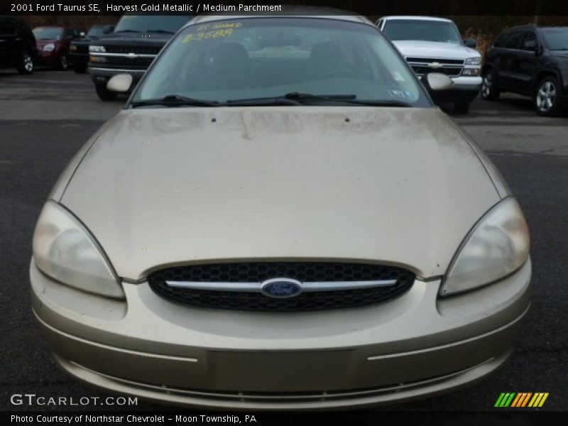 Harvest Gold Metallic / Medium Parchment 2001 Ford Taurus SE