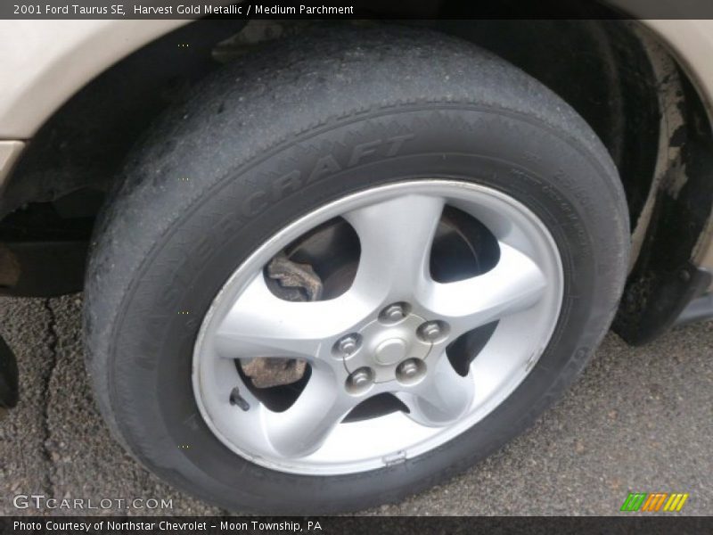 Harvest Gold Metallic / Medium Parchment 2001 Ford Taurus SE