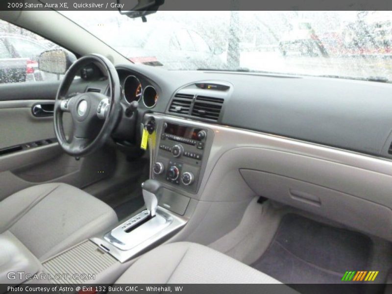 Quicksilver / Gray 2009 Saturn Aura XE