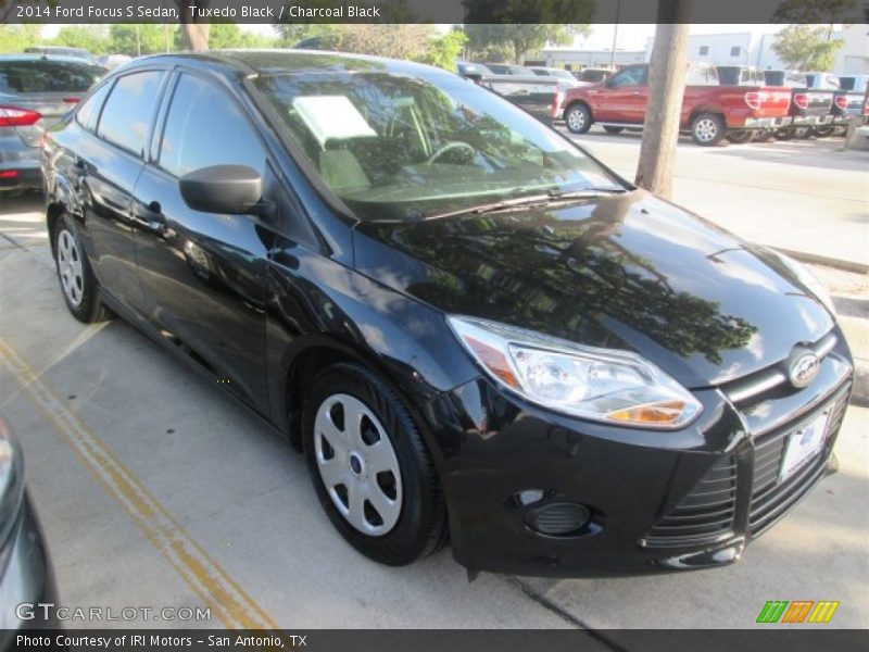 Tuxedo Black / Charcoal Black 2014 Ford Focus S Sedan