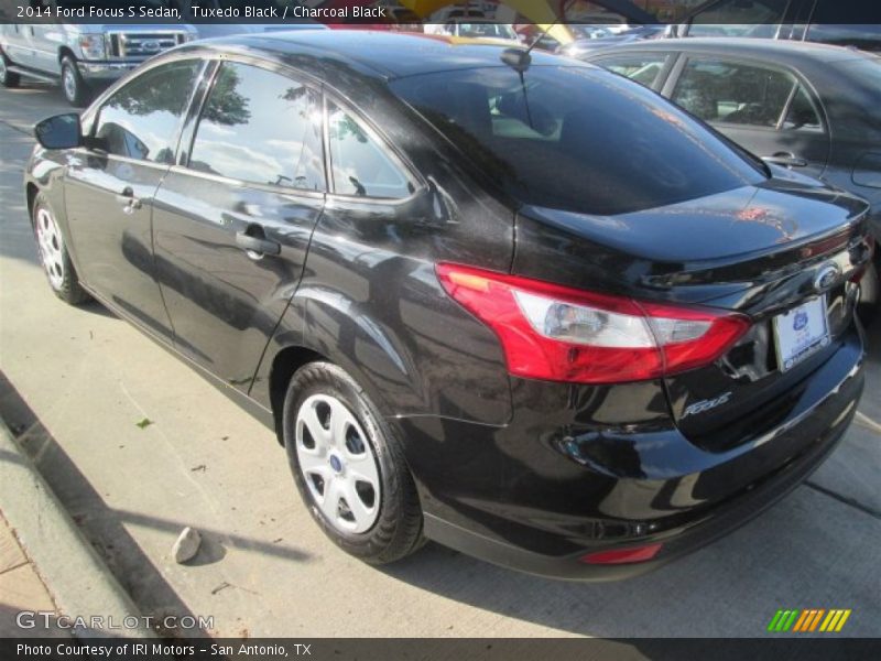 Tuxedo Black / Charcoal Black 2014 Ford Focus S Sedan