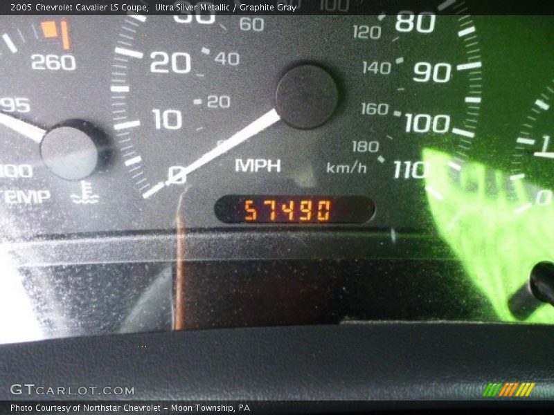 Ultra Silver Metallic / Graphite Gray 2005 Chevrolet Cavalier LS Coupe