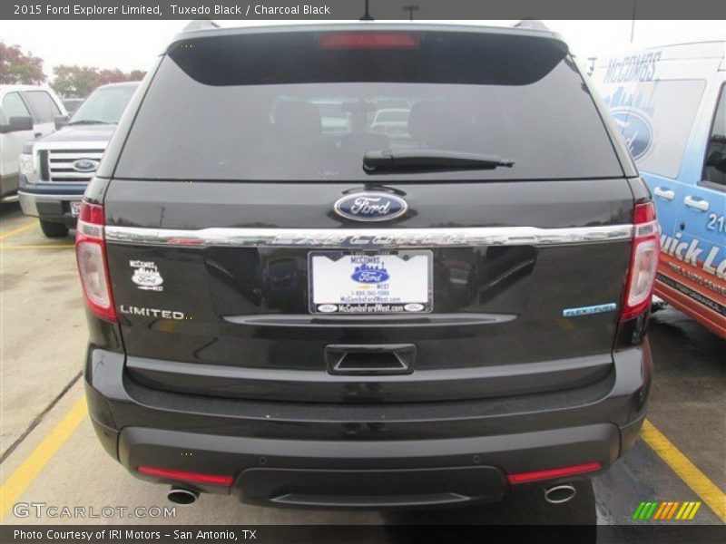 Tuxedo Black / Charcoal Black 2015 Ford Explorer Limited