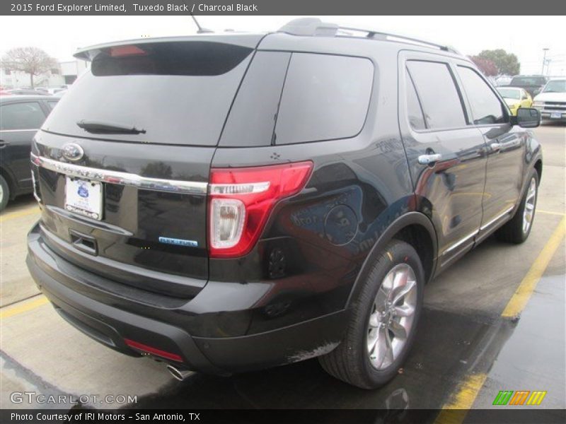 Tuxedo Black / Charcoal Black 2015 Ford Explorer Limited
