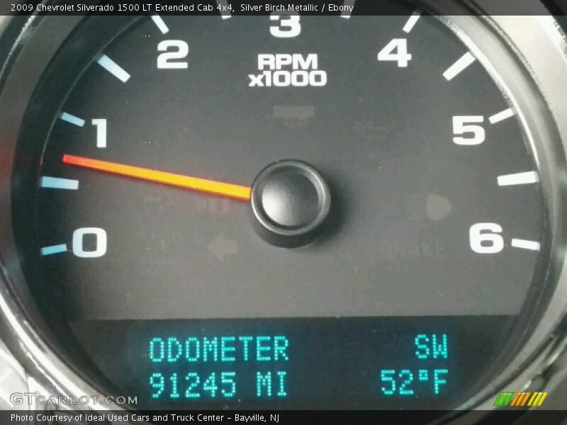 Silver Birch Metallic / Ebony 2009 Chevrolet Silverado 1500 LT Extended Cab 4x4