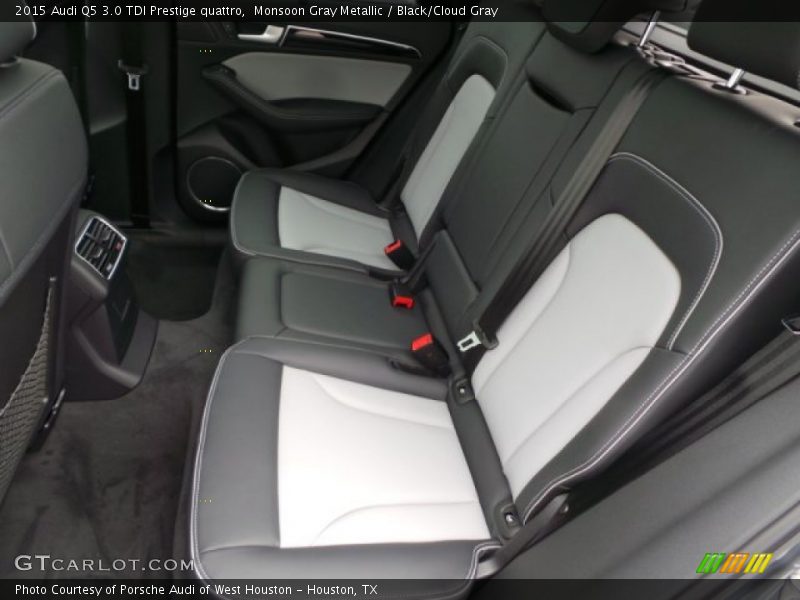 Rear Seat of 2015 Q5 3.0 TDI Prestige quattro