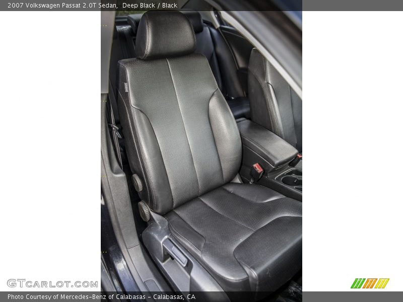 Deep Black / Black 2007 Volkswagen Passat 2.0T Sedan