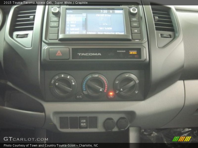 Super White / Graphite 2015 Toyota Tacoma Access Cab