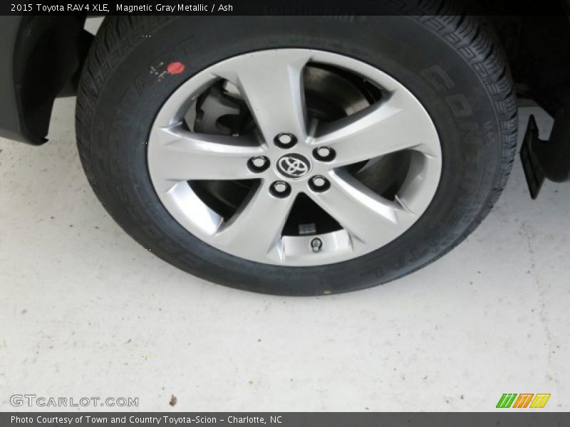 Magnetic Gray Metallic / Ash 2015 Toyota RAV4 XLE