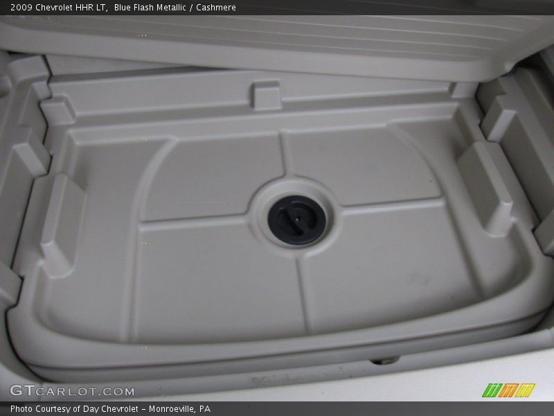 Blue Flash Metallic / Cashmere 2009 Chevrolet HHR LT