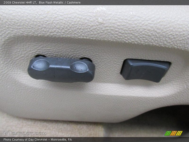 Blue Flash Metallic / Cashmere 2009 Chevrolet HHR LT