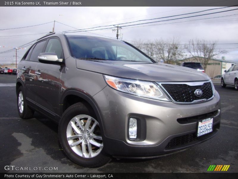 Titanium Silver / Black 2015 Kia Sorento LX