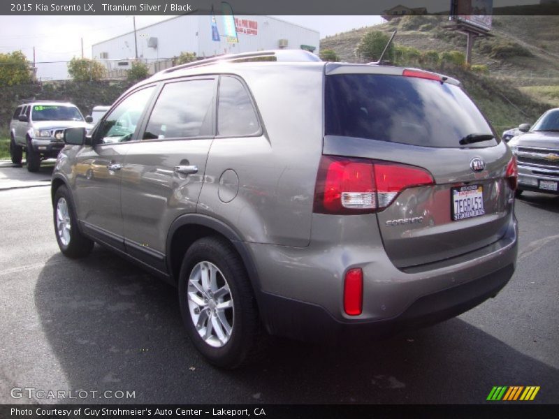Titanium Silver / Black 2015 Kia Sorento LX