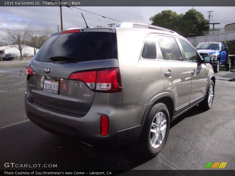 Titanium Silver / Black 2015 Kia Sorento LX