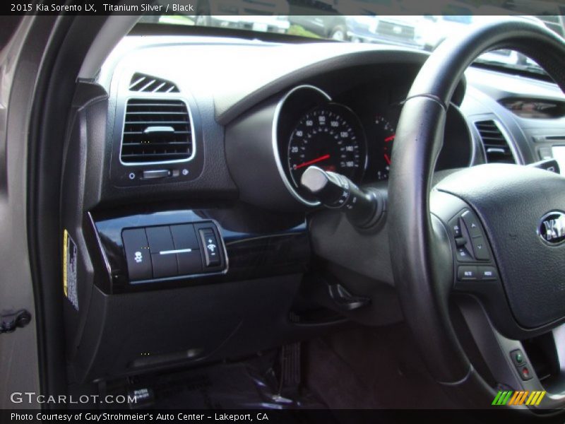 Titanium Silver / Black 2015 Kia Sorento LX