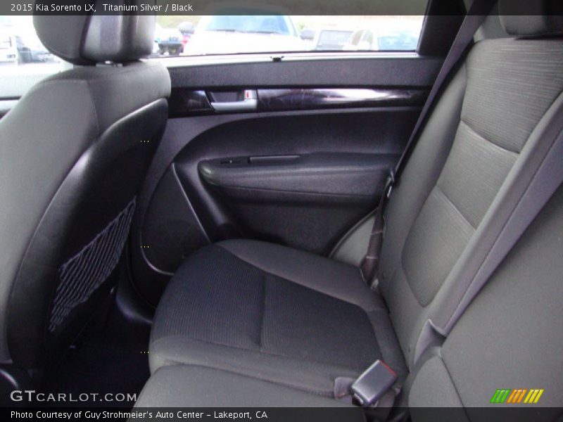 Titanium Silver / Black 2015 Kia Sorento LX