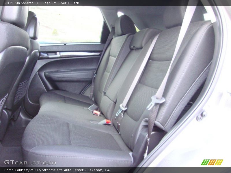 Titanium Silver / Black 2015 Kia Sorento LX