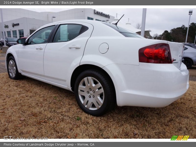 Bright White / Black/Light Frost Beige 2014 Dodge Avenger SE